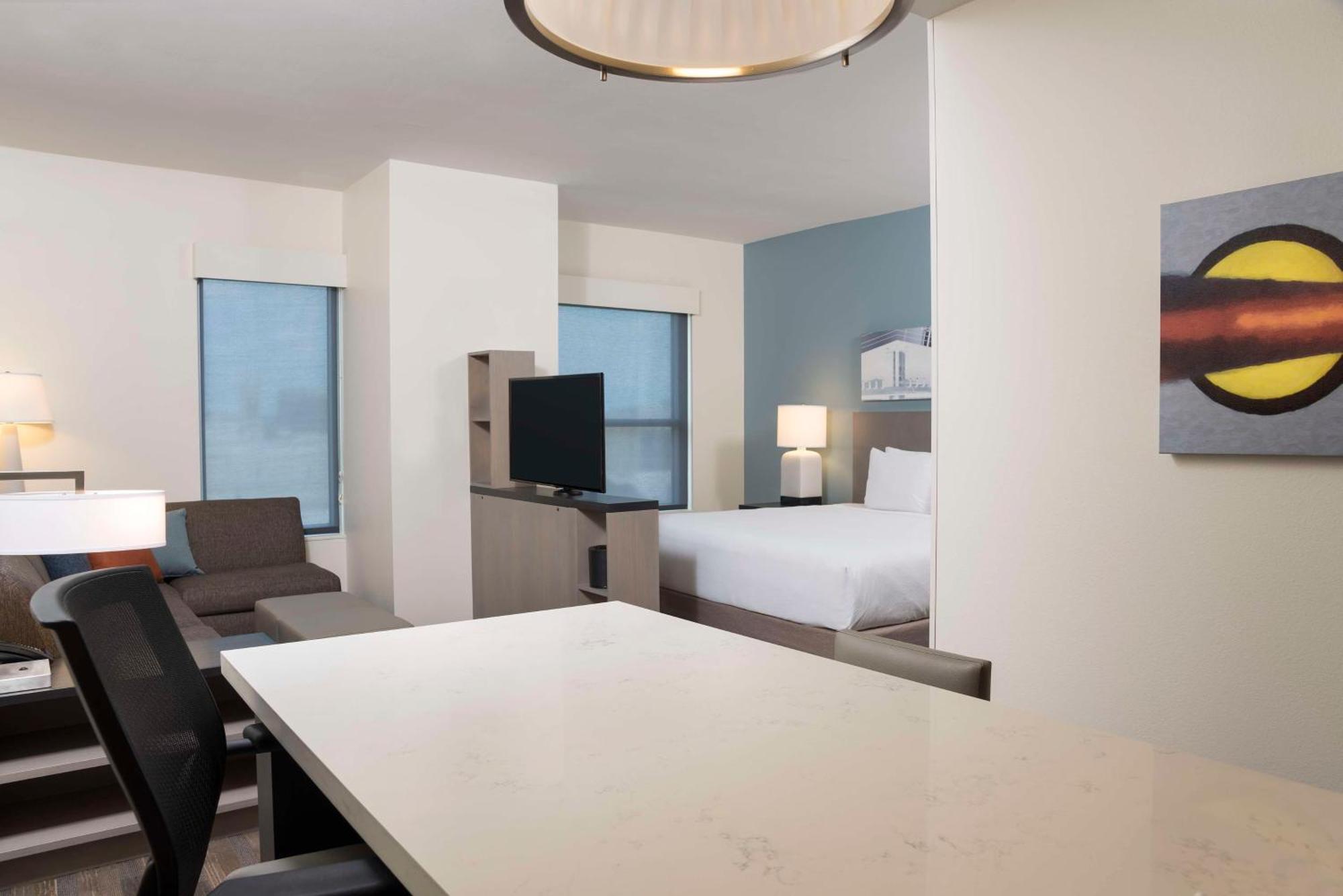 Hyatt House Austin/Downtown Hotel Exterior photo